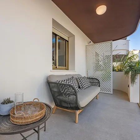 Apartment The Clover Boutique Banus