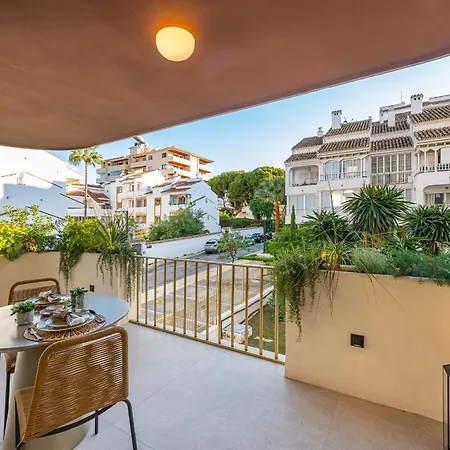 The Clover Boutique Banus Apartment